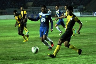 Lawan Gresik, Persib Tanpa Diperkuat Hariono