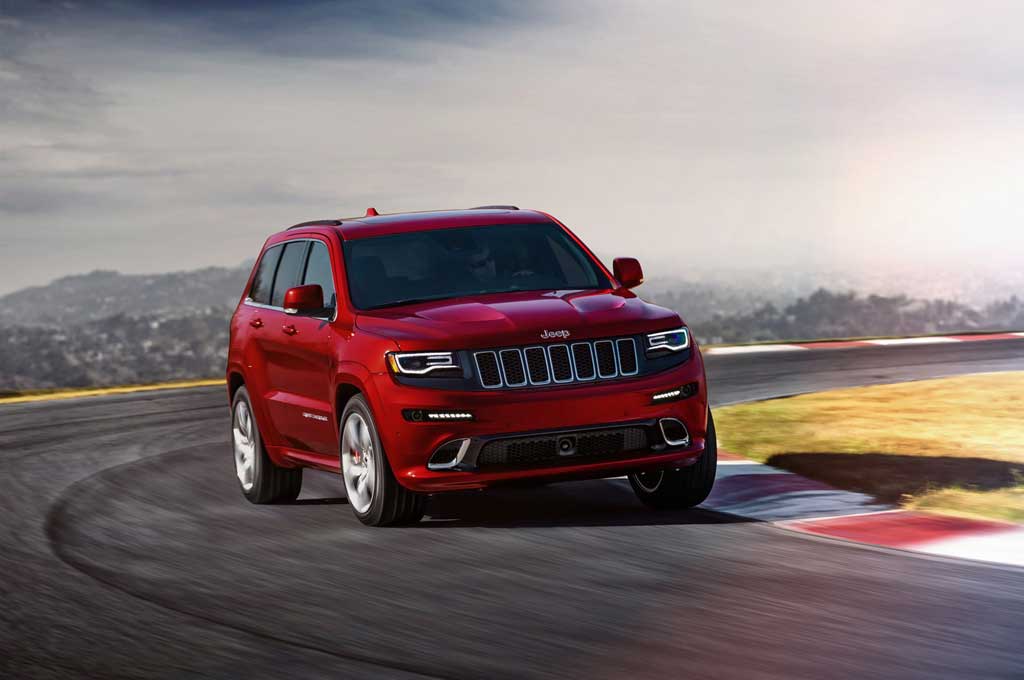 Anton Yelchin tewas setelah tertabrak Jeep Grand Cherokee model 2015 yang seharus di recall. The Car connection