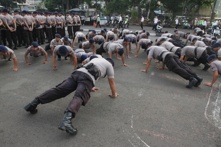 Jelang Lebaran, Toko Emas di Jakarta Dijaga Ketat