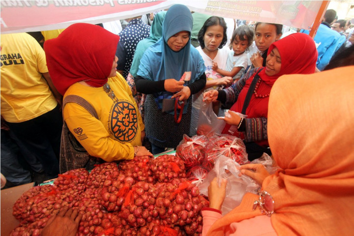 Bulog NTT Operasi Pasar Bawang Merah