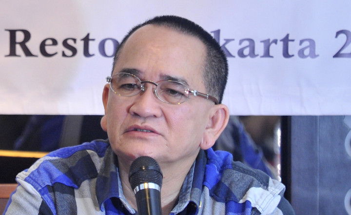 Ulah Ruhut Sitompul di Rumah Komjen Tito