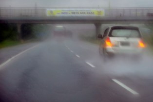 Pemudik di Pulau Jawa Bakal Diguyur Hujan Lebat