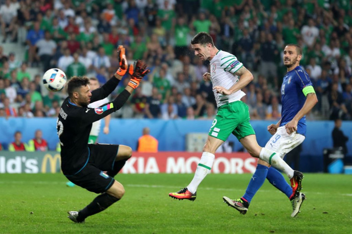 Ilustrasi Gol: Tandukkan Brady yang Mengantarkan Rep Irlandia ke 16-Besar