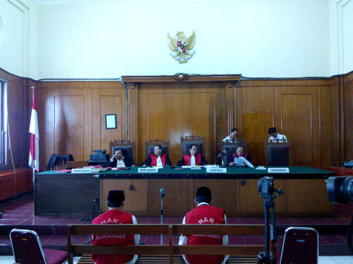 Teman Seperjuangan Salim Kancil Kecewa Vonis 20 Tahun