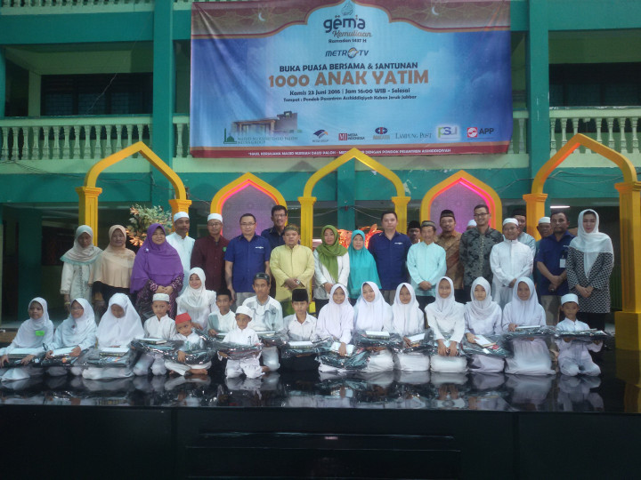 Media Group & APP Sinar Mas Santuni 1.000 Anak Yatim