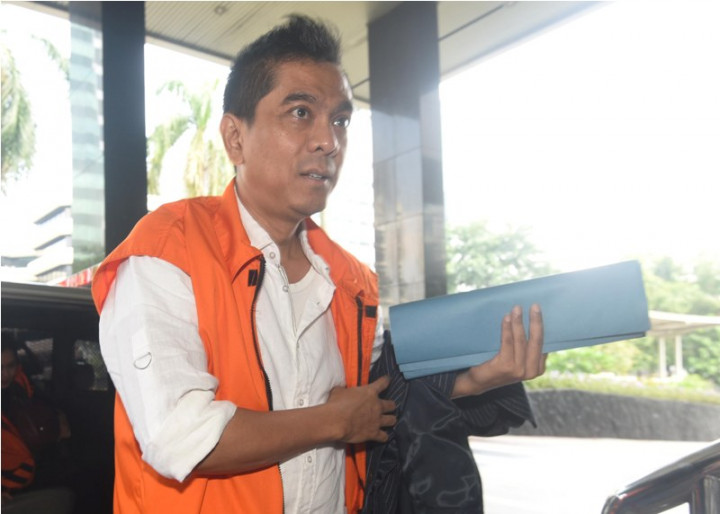 Sanusi Kerap Tagih Duit Suap