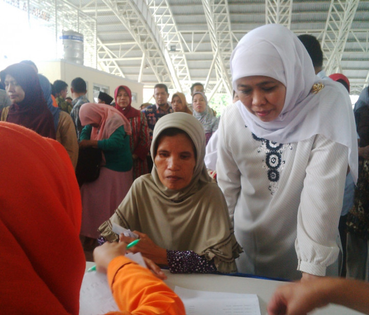 Mensos Kawal Langsung Pembagian PKH di Gresik