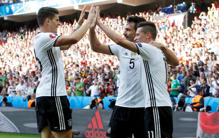 Bantai Slovakia, Jerman Melaju ke Perempat Final