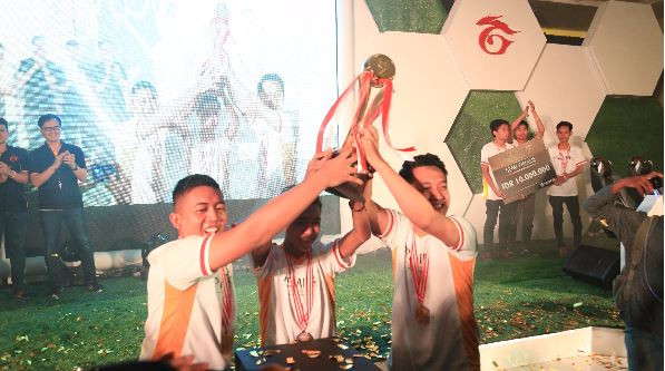 Tim Bekasi Gold menjadi juara FIFA Online 3 Premier Championship