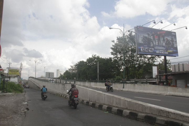Pelebaran Jalan Sisi Jembatan Layang Jombor Rampung H-3