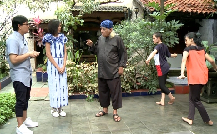 <i>Hayu Urang Susundaan, Wilujeng Sumping Sadayana</i>