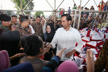 Jokowi Ingin Barang Selundupan Dilelang