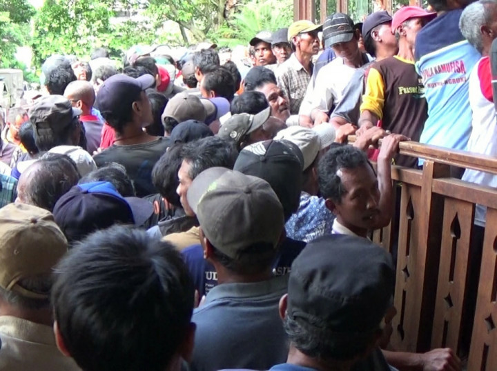 Salah Prosedur, Pembagian Zakat di Balaikota Solo Ruwet