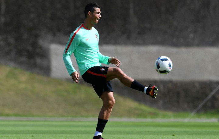 Santos Tak Heran Jika Ronaldo Dikritik