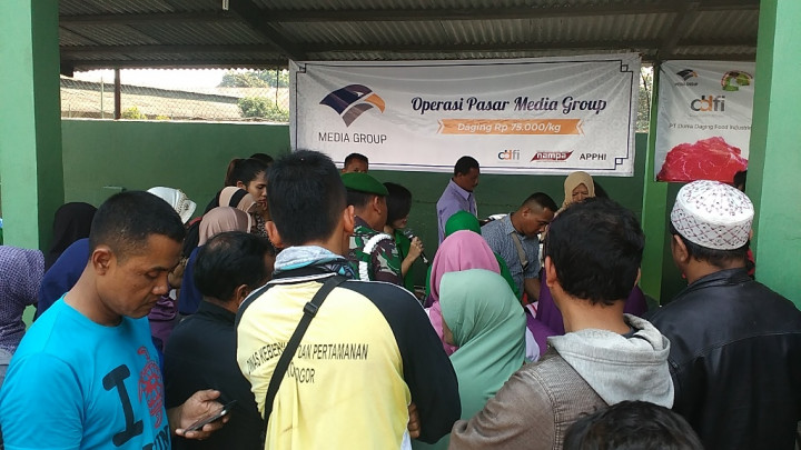 Dua Jam, 4 Ton Daging Sapi Ludes Terjual