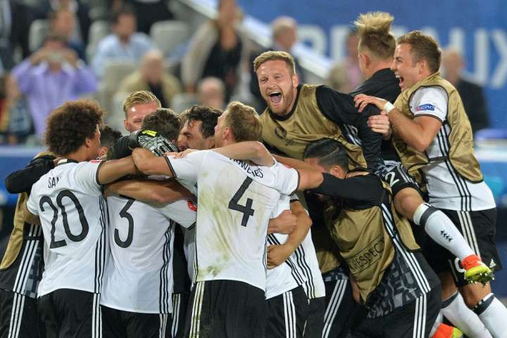 Jerman Singkirkan Italia <i>via</i> Adu Penalti