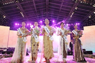 Cecilia Kontestan Terbaik Miss Jakarta Fair 2016