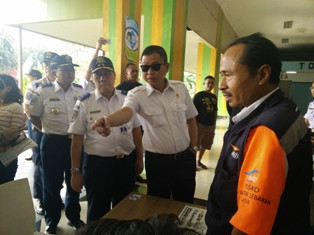 Menteri Jonan: Kepadatan di Pelabuhan Merak Masih Wajar