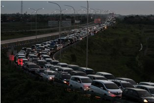 Polisi Jadikan Pintu Keluar Tol Brebes Pengendali Lalu Lintas