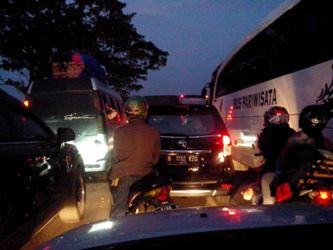 Imbas Brebes, Gebangilir Cirebon Macet Total