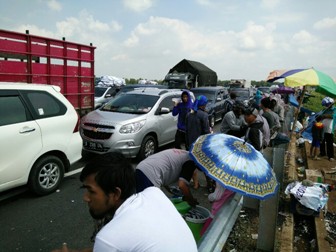 Kemacetan di Tol Kanci-Brebes Timur Diprediksi Hingga Esok Pagi