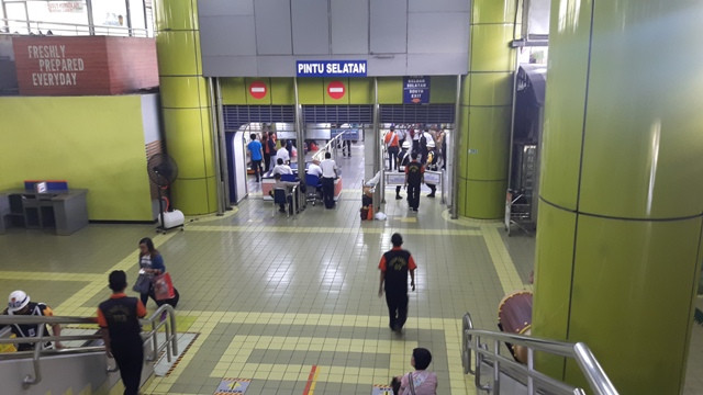 H-2 Lebaran, Stasiun Gambir Masih Sepi Pemudik
