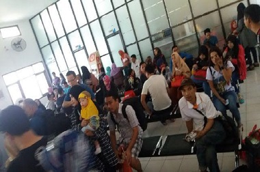 Hingga H-1, Ratusan Pemudik masih Menumpuk di Pelabuhan Gresik