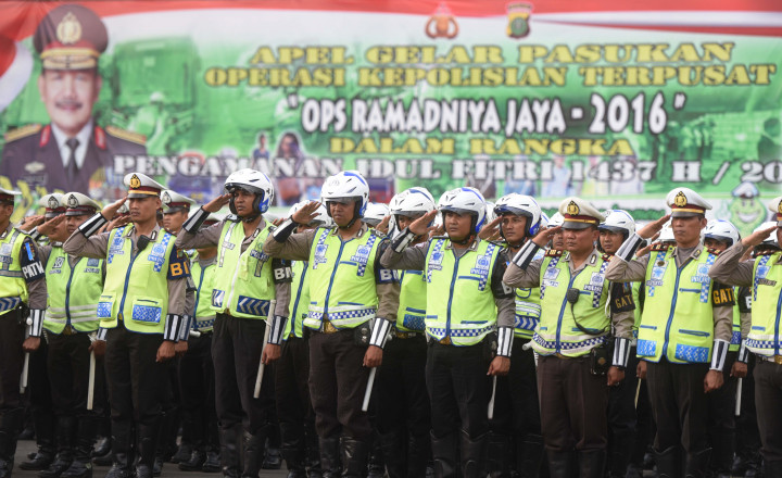 Polda Metro Jaya Gelar Apel Pengamanan Malam Takbiran