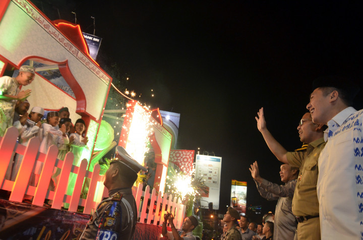 1500 Kendaraan Ikut Pawai Malam Takbiran di Manado