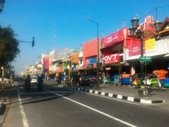 Hari Pertama Lebaran Pertokoan di Malioboro Tutup