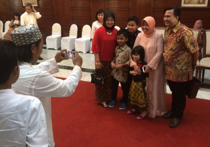 Saat <i>Open House</i>, Risma Soroti Program Mitra Warga