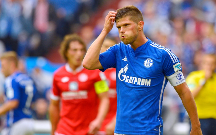 Schalke Datangkan Embolo, Huntelaar Takkan Hengkang