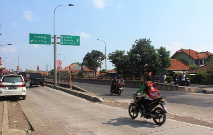 Pantura Cirebon Lengang, Kendaraan Bisa Dipacu 80 Km/Jam