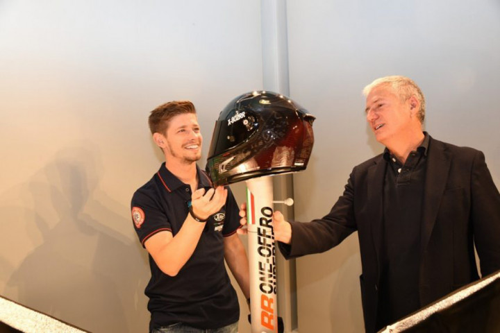Helm Carbon Baru ini, Khusus untuk Casey Stoner