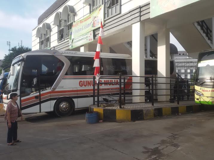 Macet Panjang, Biaya Operasional Bus Membengkak
