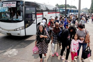 Puncak Arus Balik di Terminal Kampung Rambutan Diprediksi Malam Ini
