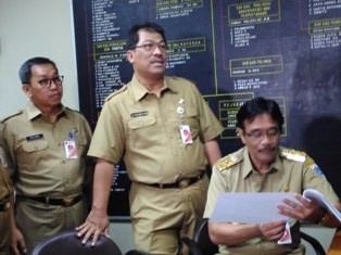 Djarot Temukan Surat Sakit Terencana saat Sidak PNS