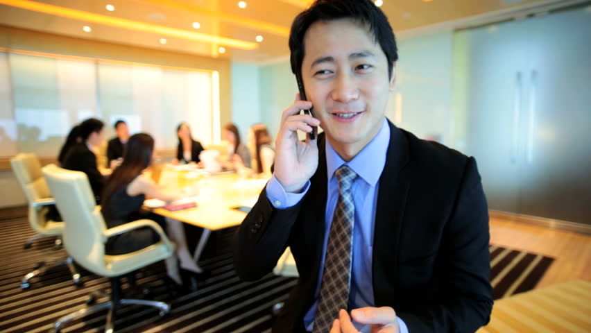 Komunikasi yang efektif dapat meningkatkan produktivitas.