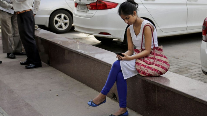 Pemerintah India Wajibkan Adanya Tombol Panik di Ponsel Baru