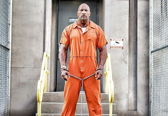 Dwayne Johnson Pamer Foto Terantai di Penjara