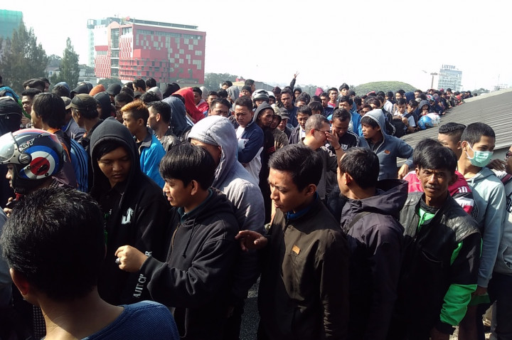Hari Pertama Dibuka, Tiket Persib vs Persija Ludes Terjual