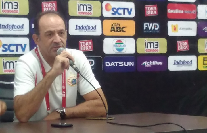 Pelatih Persija Semringah Berhasil Curi Poin dari Persib