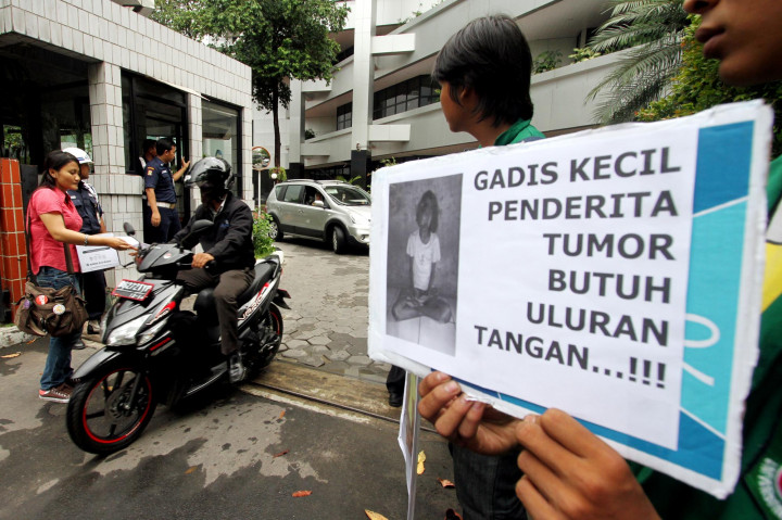 Berhenti Sekolah karena Tumor Ganas