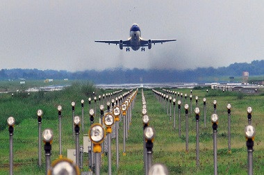 Bupati Sidoarjo Berencana Reklamasi Lahan untuk Runway Bandara Juanda
