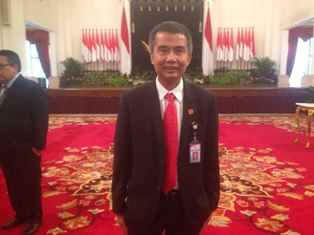 Dilarang Main Pokemon di Istana