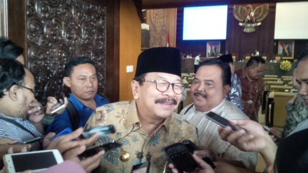 Soekarwo Larang Impor Daging Kerbau dan Jeroan di Jatim