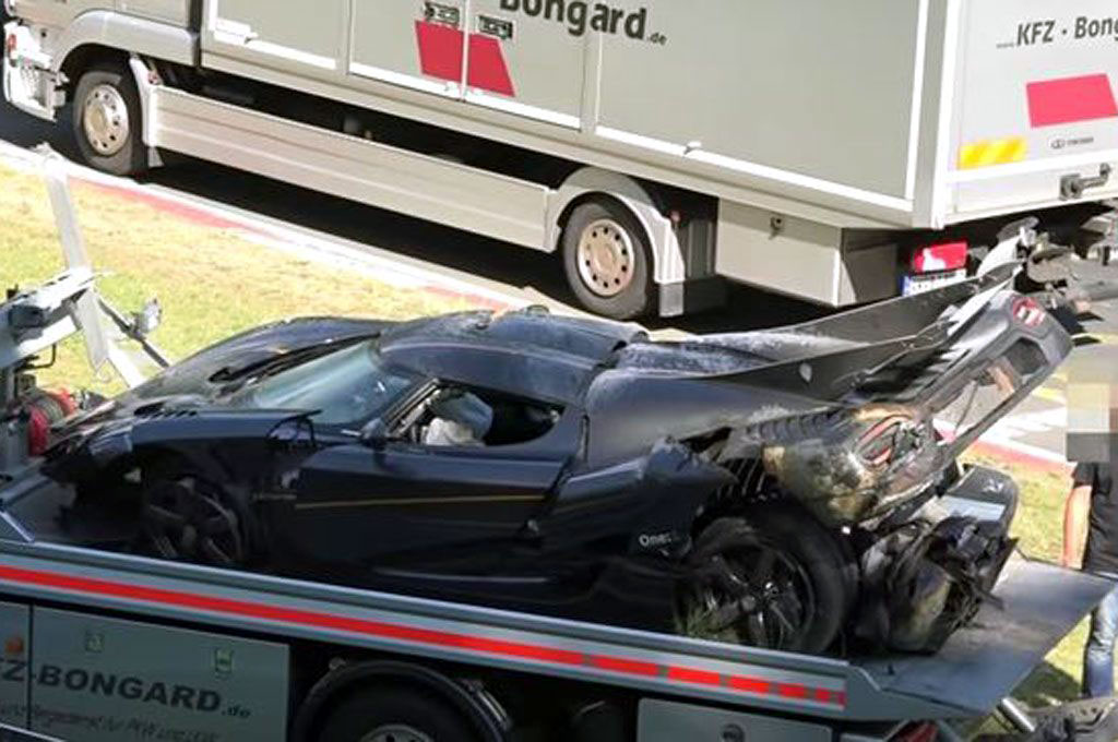Koenigsegg One yang hancur akibat kecelakaan di sirkuit Nurburgring. Superstreet