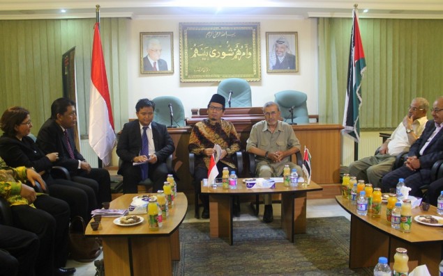 Indonesian Lawmakers Fail to Enter Ramallah