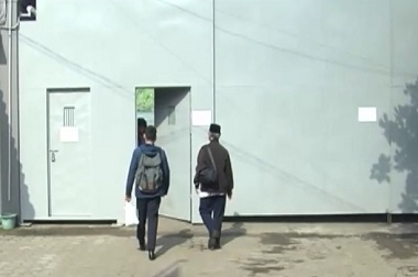 Rohaniwan Menyeberang ke Lapas Nusakambangan