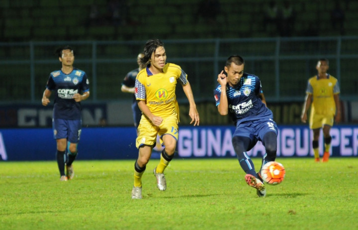 Arema Cronus Ditahan Imbang Barito Putera dalam Laga Kandang